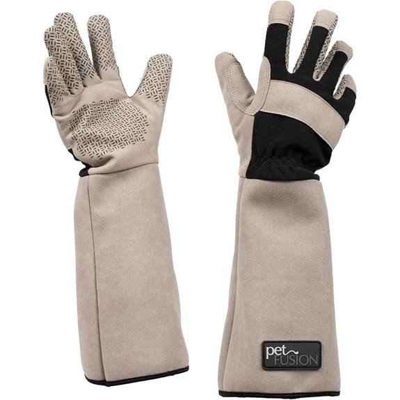 PetFusion Grooming Glove: Scratch/Water Resistant 12-Month Warranty